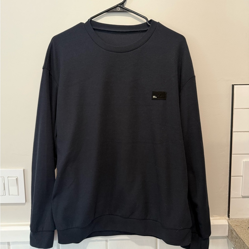 NWOT Men's Black Long Sleeve